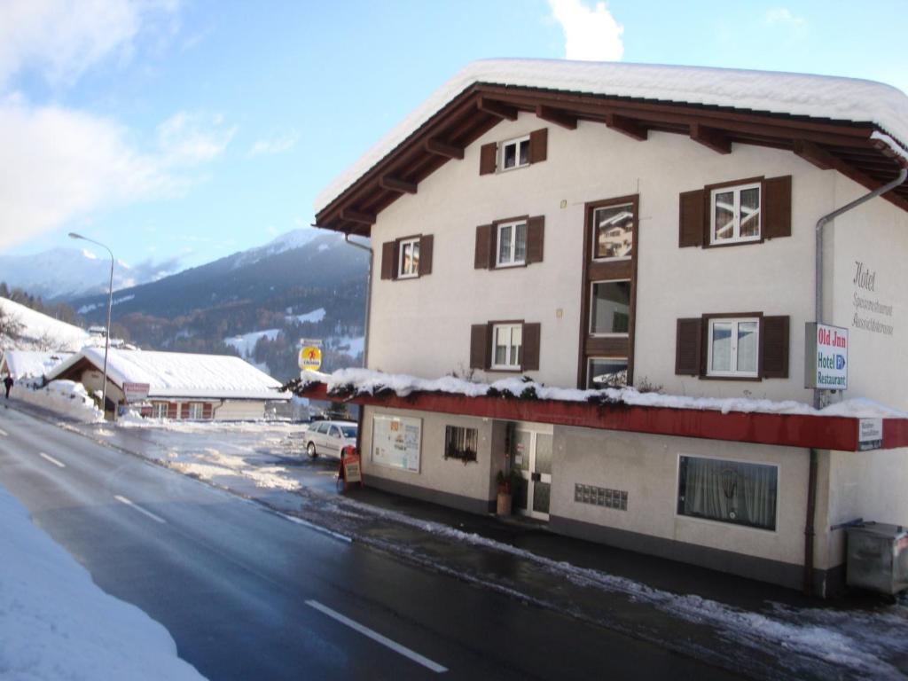 Saas im Prattigau Hotel Old-Jnn מראה חיצוני תמונה