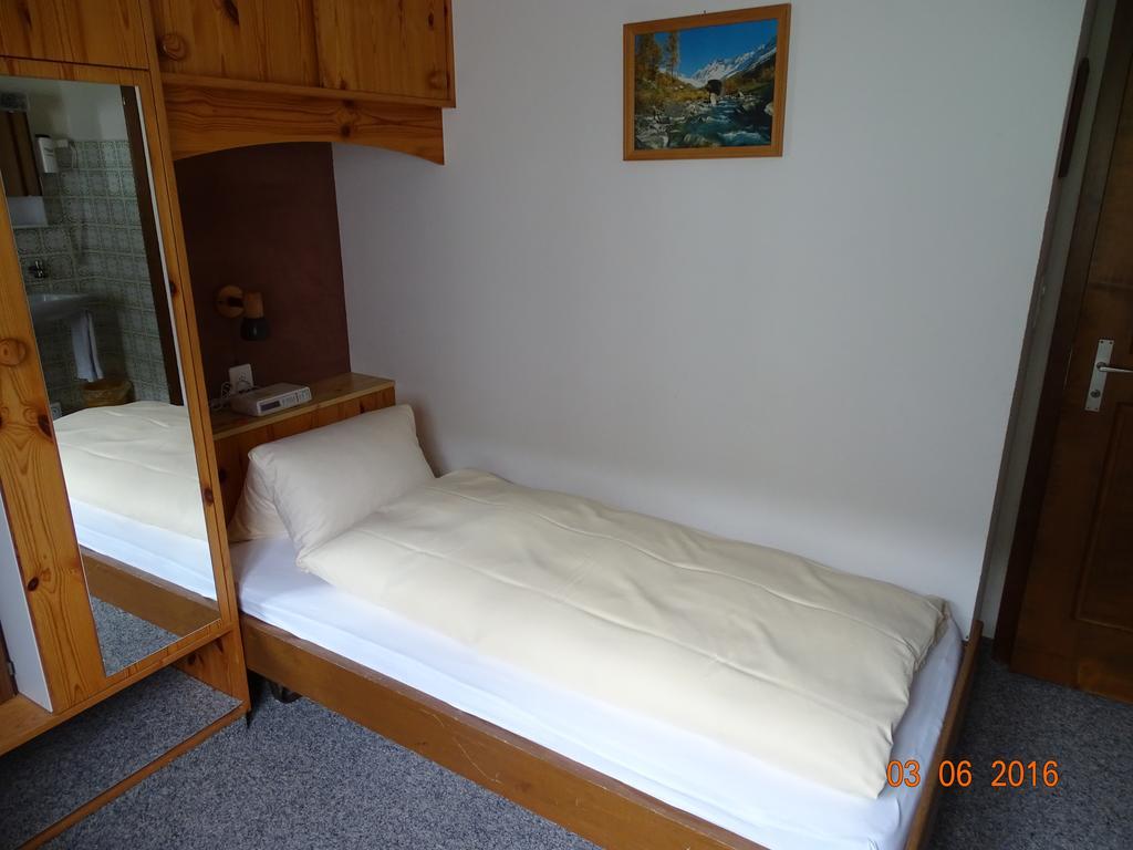 Saas im Prattigau Hotel Old-Jnn חדר תמונה