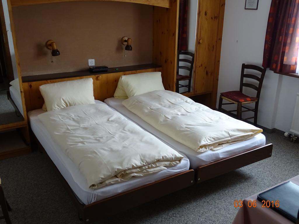 Saas im Prattigau Hotel Old-Jnn חדר תמונה